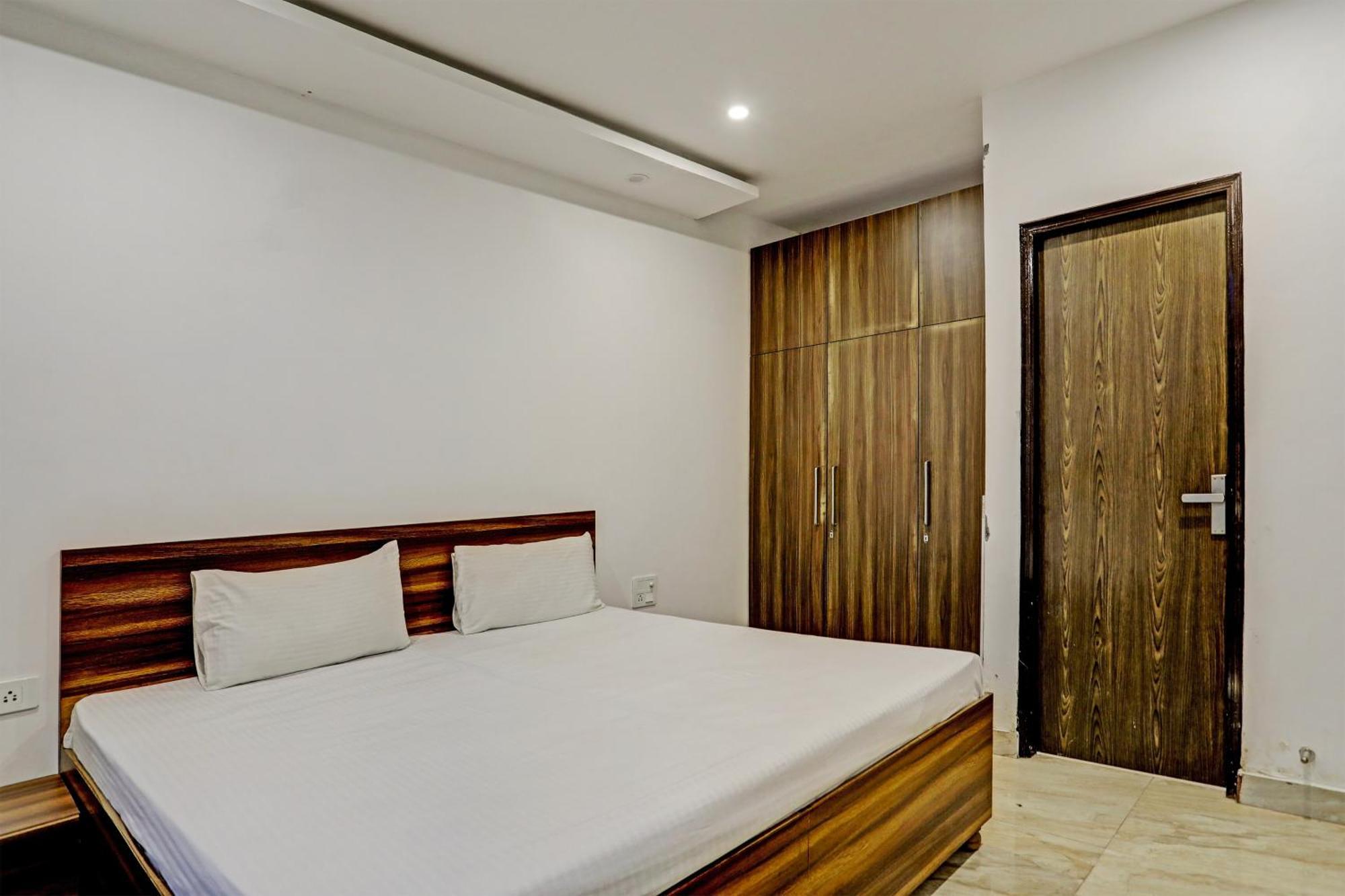 Oyo Home Green View Appartments Beas Luaran gambar