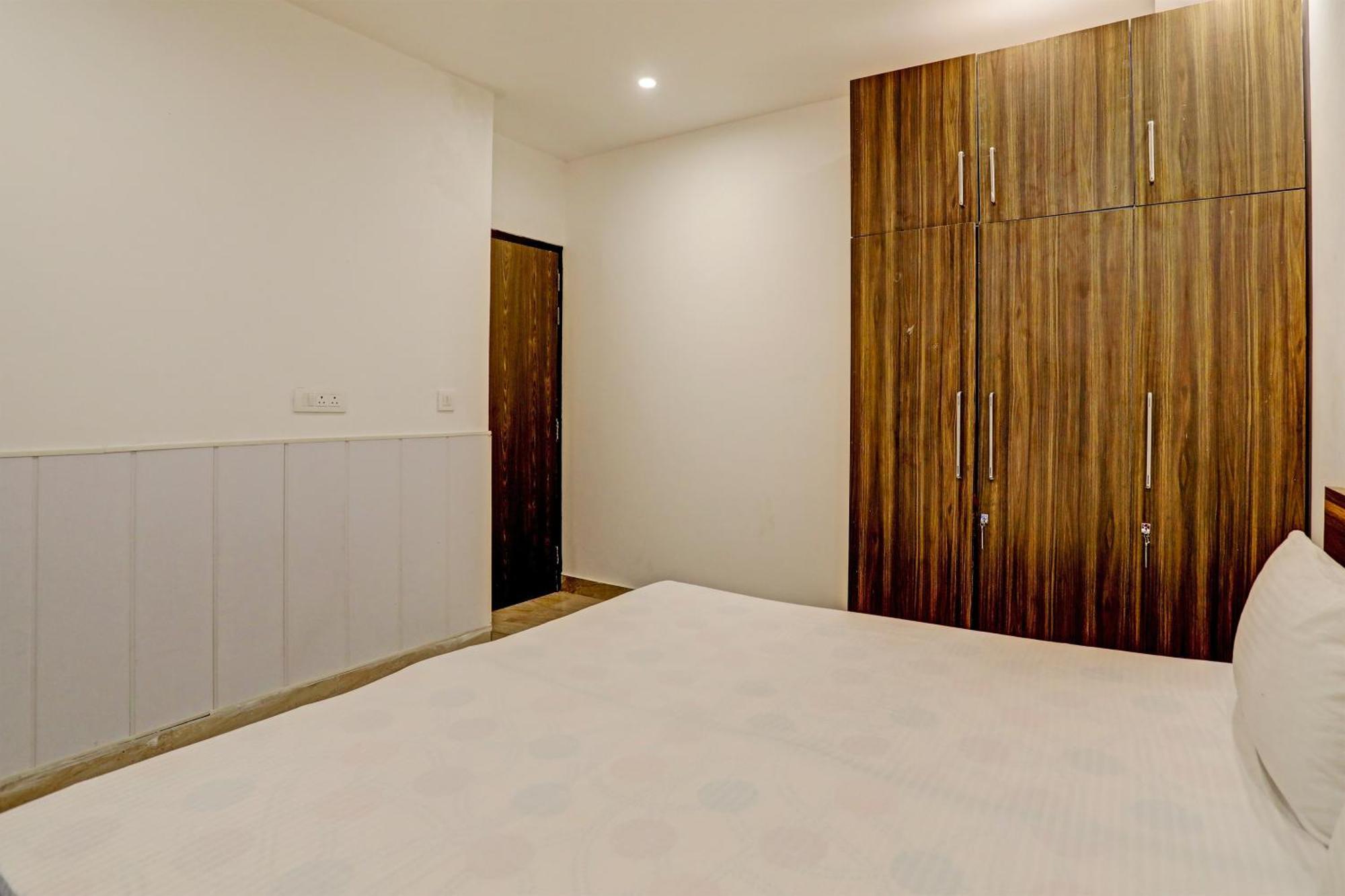 Oyo Home Green View Appartments Beas Luaran gambar